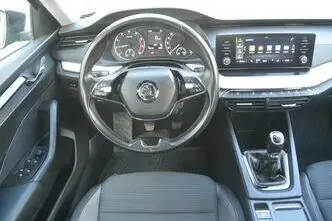 Škoda Octavia, 1.0, 81 kW, бензин, механическая, передний привод