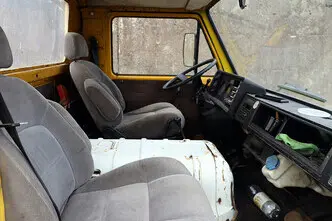 Volkswagen LT, 2.4, 74 kW, diisel, manuaal, tagavedu