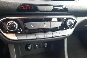 Hyundai i30, 1.0, 88 kW, бензин, автомат, передний привод
