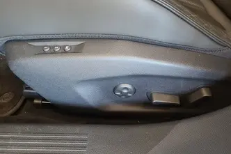 DS 4, 1.6, 132 kW, pistikhübriid, automaat, esivedu