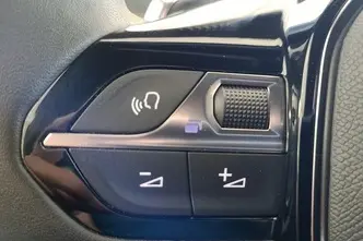 Peugeot 2008, 1.2, 96 kW, bensiin, automaat, esivedu