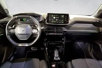 Peugeot 2008, 1.5, 96 kW, diesel, automatic, front-wheel drive