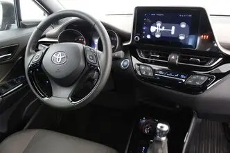 Toyota C-HR, 1.8, 72 kW, гибрид, автомат, передний привод