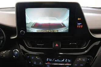 Toyota C-HR, 1.8, 72 kW, гибрид, автомат, передний привод