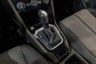 Volkswagen T-Roc, 2.0, 110 kW, diesel, automatic, front-wheel drive