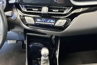 Toyota C-HR, 1.8, 72 kW, hybrid, automatic, front-wheel drive