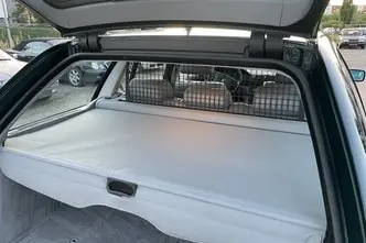 BMW 523, petrol, automatic, rear-wheel drive