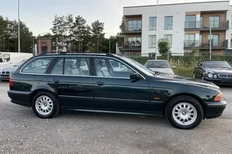 BMW 523, petrol, automatic, rear-wheel drive