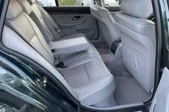 BMW 523, petrol, automatic, rear-wheel drive
