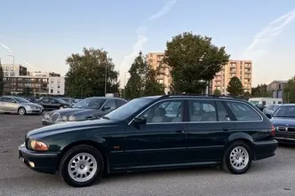 BMW 523, petrol, automatic, rear-wheel drive