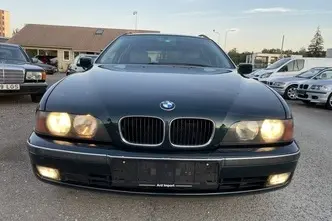 BMW 523, petrol, automatic, rear-wheel drive