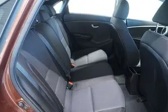 Hyundai i30, 1.4, 73 kW, bensiin, manuaal, esivedu