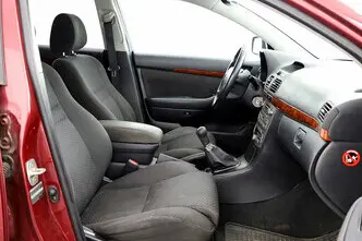 Toyota Avensis, 1.8, 129 kW, petrol, manual, front-wheel drive