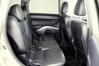Mitsubishi Outlander, 2.4, 169 kW, bensiin, automaat, nelikvedu