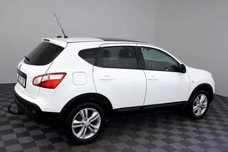 Nissan Qashqai, 1.6, 114 kW, petrol, manual, front-wheel drive