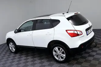 Nissan Qashqai, 1.6, 114 kW, petrol, manual, front-wheel drive