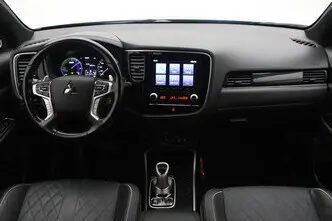 Mitsubishi Outlander, 2.4, 99 kW, pistikhübriid, automaat, nelikvedu