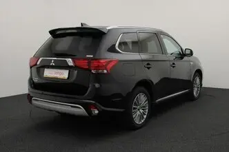 Mitsubishi Outlander, 2.4, 99 kW, pistikhübriid, automaat, nelikvedu