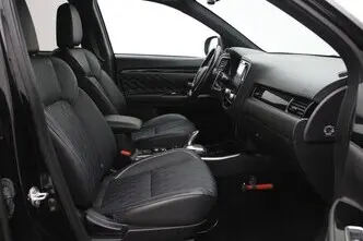 Mitsubishi Outlander, 2.4, 99 kW, pistikhübriid, automaat, nelikvedu