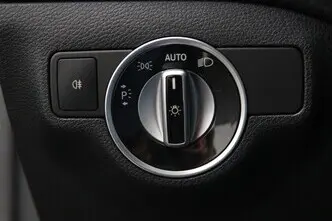 Mercedes-Benz A 180, 1.6, 90 kW, bensiin, automaat, esivedu