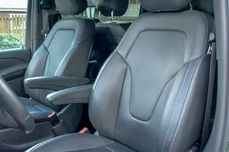 Mercedes-Benz V 250, 2.0, 140 kW, дизель, автомат, полный привод