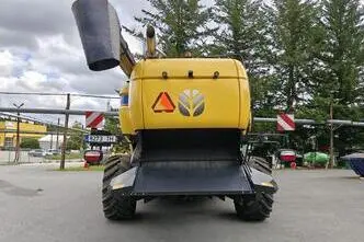 New Holland CX 8.90, 8.7, 308 kW, diesel, front-wheel drive