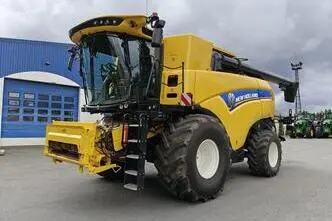 New Holland CX 8.90, 8.7, 308 kW, diesel, front-wheel drive