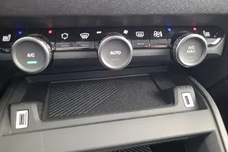 Citroën e-C4, 100 kW, elekter, automaat, esivedu