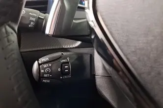 Peugeot 2008, 1.2, 100 kW, bensiin, automaat, esivedu