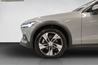 Volvo V60 Cross Country, 2.0, 145 kW, hübriid, automaat, nelikvedu