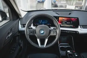 BMW iX1, 150 kW, elekter, automaat, esivedu