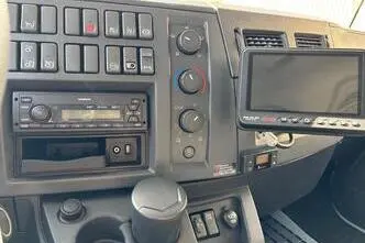 Volvo FL 210, 158 kW, дизель, механическая