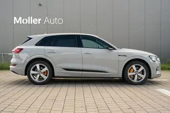 Audi e-tron, 300 kW, электричество, автомат, полный привод