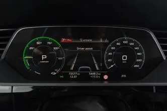 Audi e-tron, 300 kW, электричество, автомат, полный привод