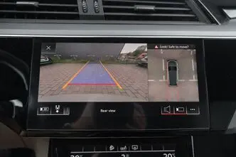 Audi e-tron, 300 kW, электричество, автомат, полный привод