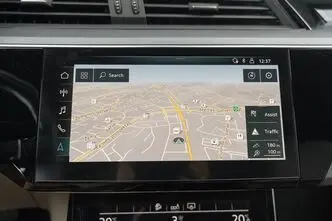Audi e-tron, 300 kW, электричество, автомат, полный привод