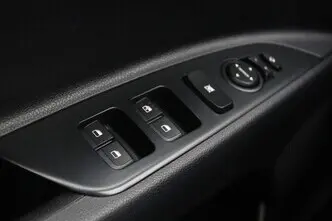 Kia Stonic, 1.0, 74 kW, бензин, механическая, передний привод