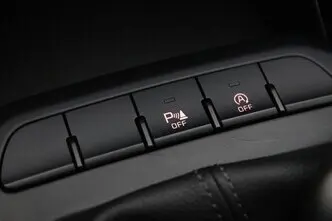 Kia Stonic, 1.0, 74 kW, бензин, механическая, передний привод