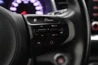 Kia Stonic, 1.0, 74 kW, бензин, механическая, передний привод