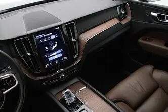 Volvo XC60, 2.0, 251 kW, подключаемый гибрид, автомат, полный привод