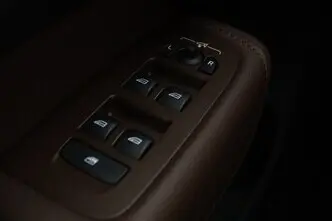 Volvo XC60, 2.0, 251 kW, подключаемый гибрид, автомат, полный привод