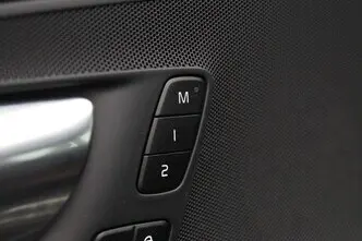 Volvo XC60, 2.0, 251 kW, подключаемый гибрид, автомат, полный привод