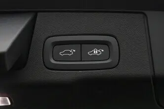 Volvo XC60, 2.0, 251 kW, подключаемый гибрид, автомат, полный привод