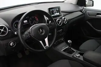 Mercedes-Benz B 180, 1.5, 80 kW, diisel, manuaal, esivedu