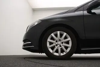 Mercedes-Benz B 180, 1.5, 80 kW, diisel, manuaal, esivedu