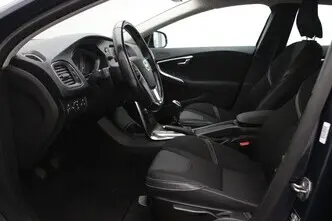 Volvo V40, 1.6, 110 kW, bensiin, manuaal, esivedu