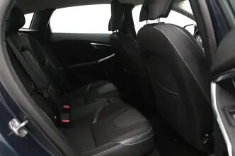 Volvo V40, 1.6, 110 kW, bensiin, manuaal, esivedu