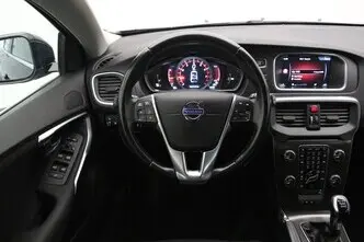 Volvo V40, 1.6, 110 kW, bensiin, manuaal, esivedu
