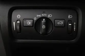 Volvo V40, 1.6, 110 kW, bensiin, manuaal, esivedu