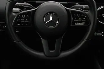 Mercedes-Benz B 180, 2.0, 85 kW, дизель, автомат, передний привод